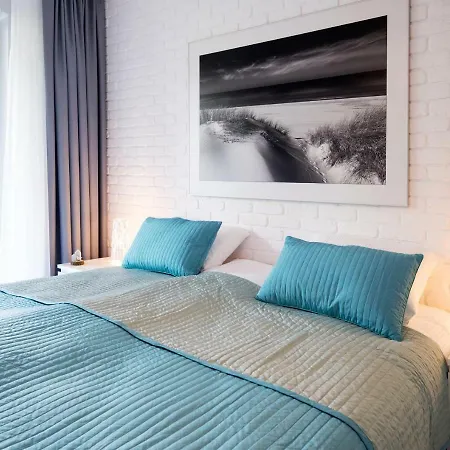 Lato Solna 11c Z Garazem Апартаменти Колобжег