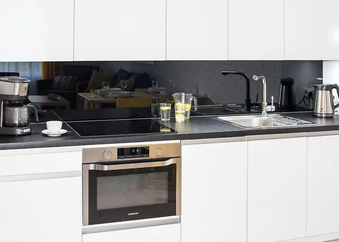 Lato Solna 11c Z Garazem Апартаменти *