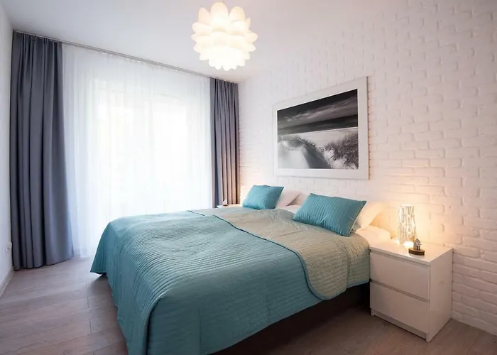 Lato Solna 11c Z Garazem Апартаменти *