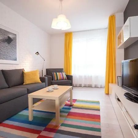 Lato Solna 11c Z Garażem Apartament *